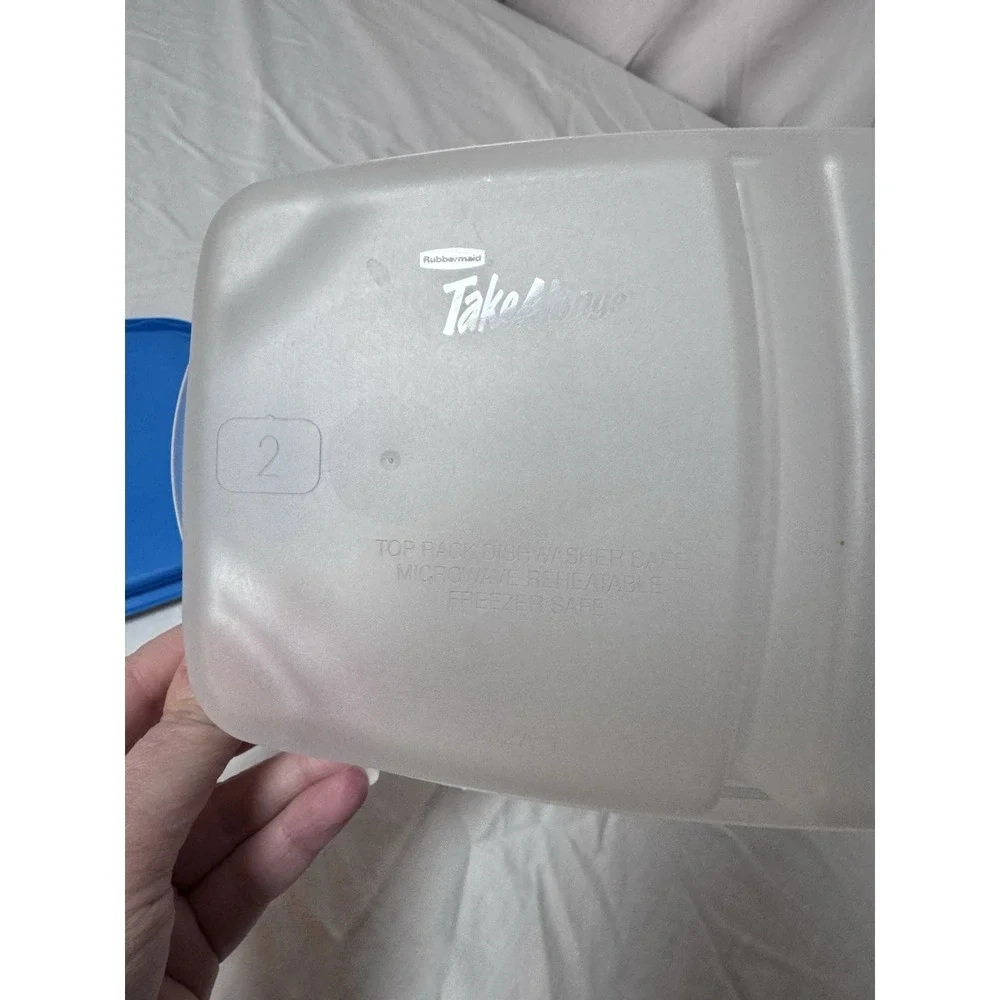 Rubbermaid TakeAlongs Blue Lid Divided Container 832A-1 3.7 Cups Vintage Plastic
